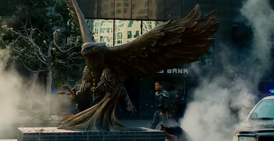 영화) 핸콕 명장면 "이제 착하게 살기로 결심한 핸콕" ㅋㅋㅋ_30.jpg