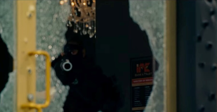 영화) 핸콕 명장면 "이제 착하게 살기로 결심한 핸콕" ㅋㅋㅋ_33.jpg