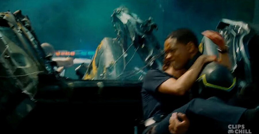 영화) 핸콕 명장면 "이제 착하게 살기로 결심한 핸콕" ㅋㅋㅋ_51.jpg