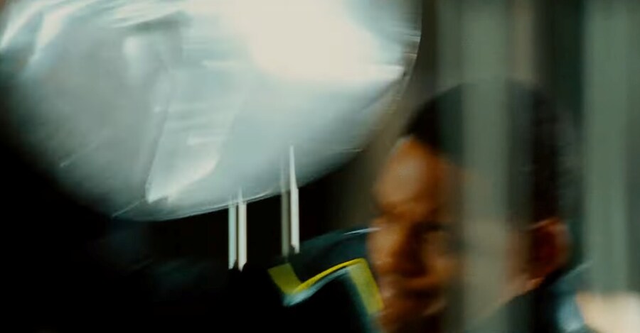 영화) 핸콕 명장면 "이제 착하게 살기로 결심한 핸콕" ㅋㅋㅋ_111.jpg