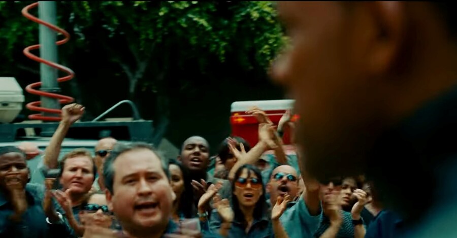 영화) 핸콕 명장면 "이제 착하게 살기로 결심한 핸콕" ㅋㅋㅋ_123.jpg