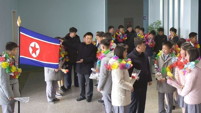 평안북도 고등학교 졸업생 600명 최전선에 '자원'_3.jpg