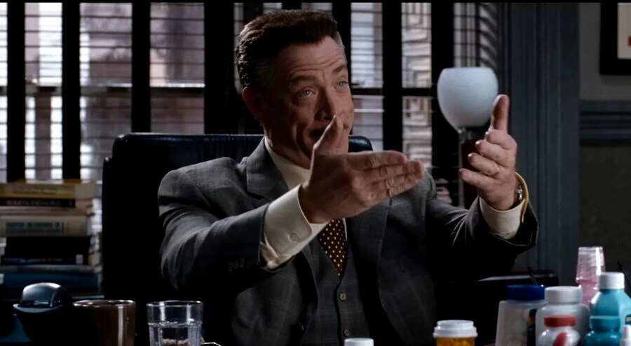 스파이더맨) 약 먹는 JJJ_12.jpg