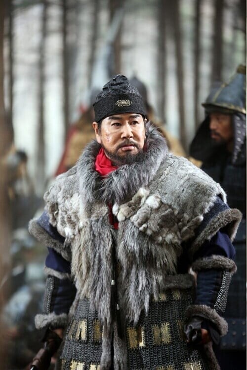 막강한 군사력을 가진 지방세력을 막대하면 벌어지는 일_2.jpg