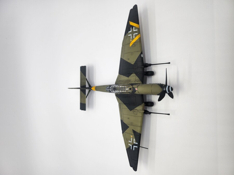 아카데미 1:72 Ju 87G-2 슈투카 카노넨포겔_8.jpg