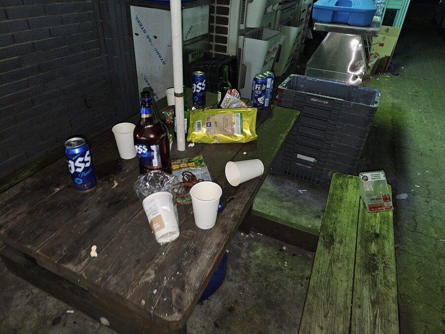 난 한국인들 돈없다는 말을 믿지 않아_1.jpg