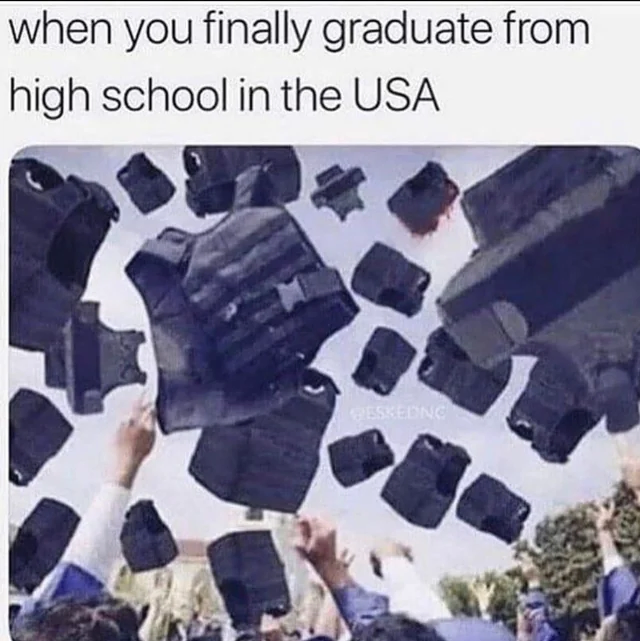 미국 고등학교 졸업식 모습.jpg_1.webp