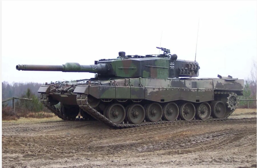 레오파르트 전차 근황_1.png