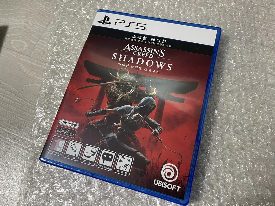 어쌔신크리드 섀도우즈_2.jpg