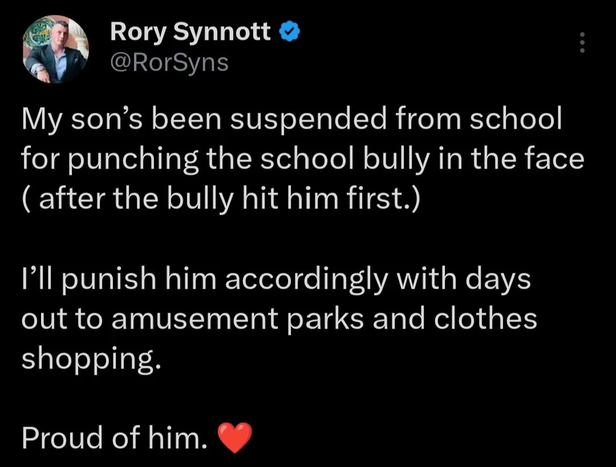 학교에서 폭력을 휘둘러 정학당한 아들에 대한 벌.jpg_1.webp