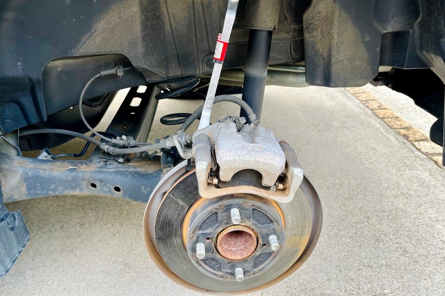 썸머 타이어 교체 하면서 브레이크 패드 교체._8.jpg