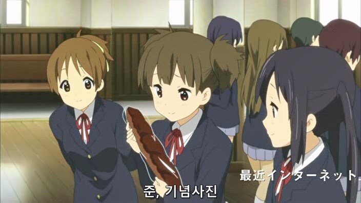 3학년들이 수학여행을 가버리자 드러난 고등학교의 추악한 현실_7.jpg