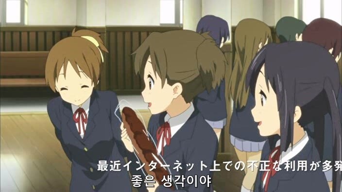 3학년들이 수학여행을 가버리자 드러난 고등학교의 추악한 현실_8.jpg