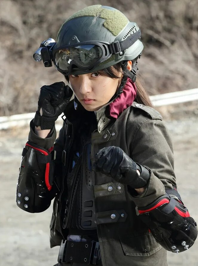 [가면라이더 마제이드 with 걸즈 리믹스]당신이 왜 거기서 나와?_4.png