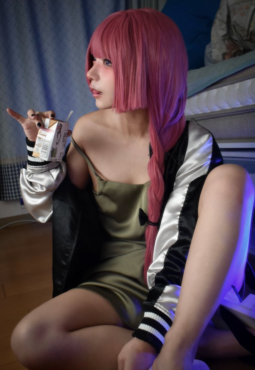 알중녀 히로이 키쿠리 코스프레.jpg_3.jpg