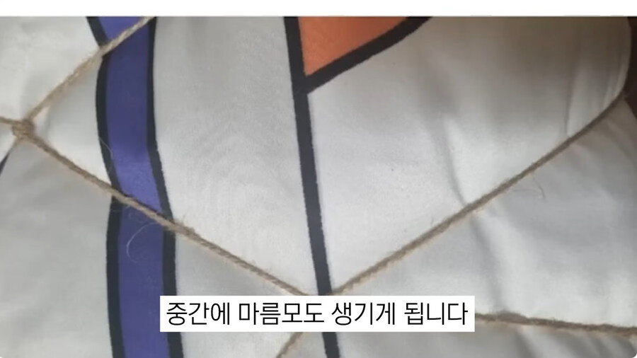굿즈 인증대회를 연 버튜버_35.jpg