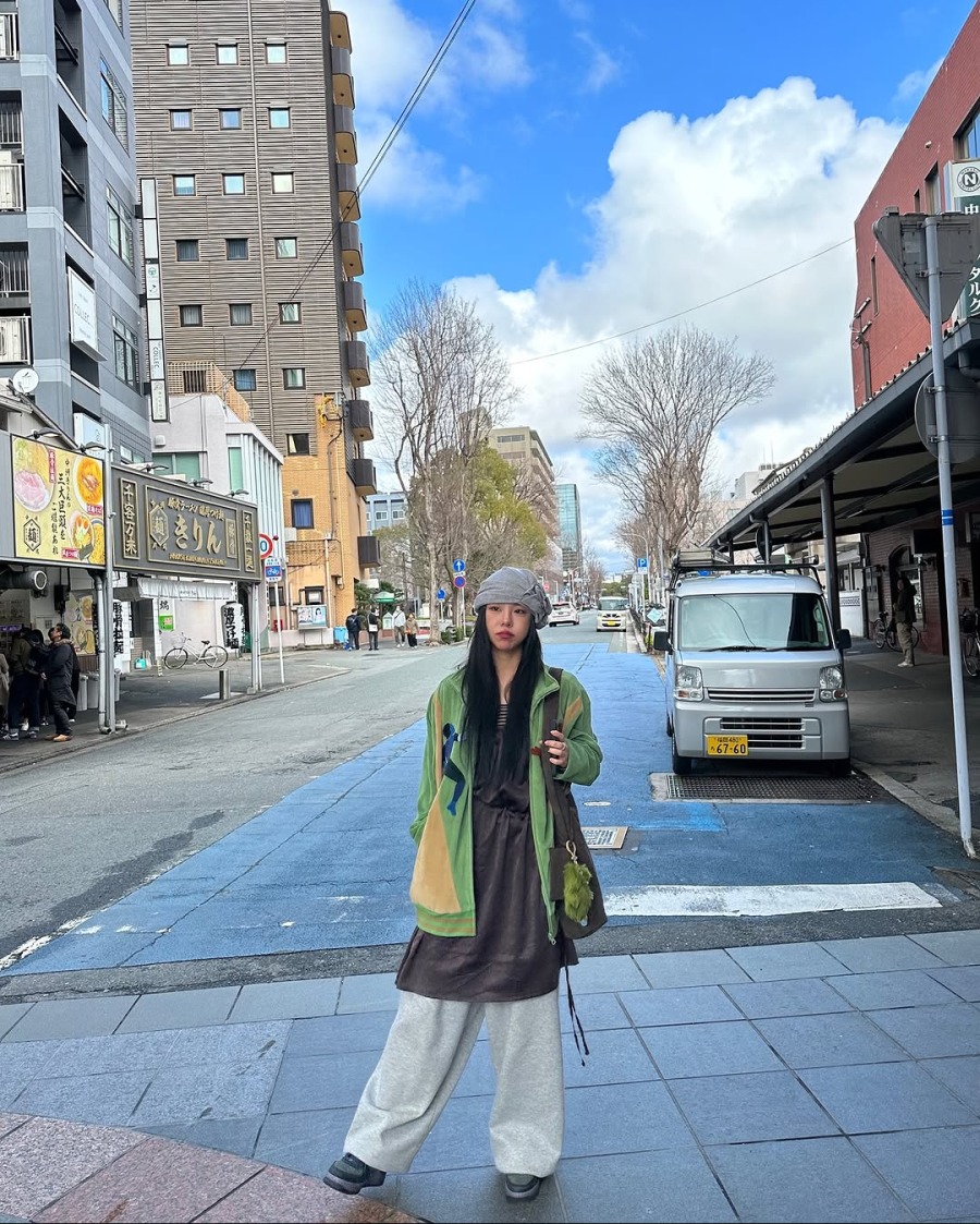 250322.휘인.인스타그램 07.jpg