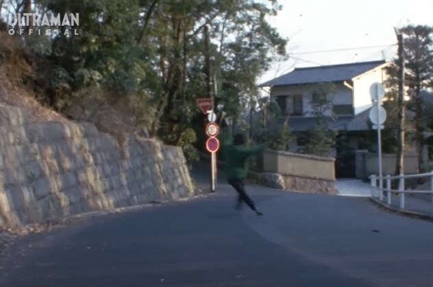 울트라맨) 광기와 기괴함을 잘 보여준 악역 배우_8.jpg