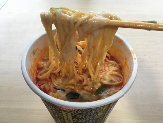 내가 일본에서 살때 유일하게 먹던 컵라면_3.jpg