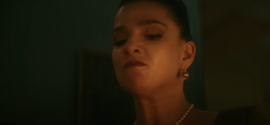 스포 ) 영국 첩보원들이 식탁에서 노가리만 까는 심심한 영화_21.jpg