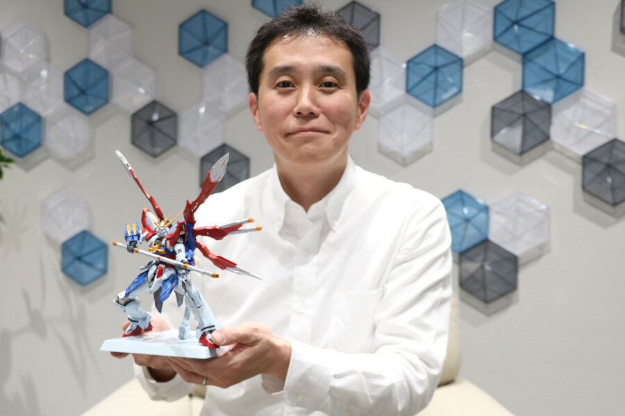 [반다이] METAL BUILD 갓건담 기획 담당자 인터뷰_4.jpg