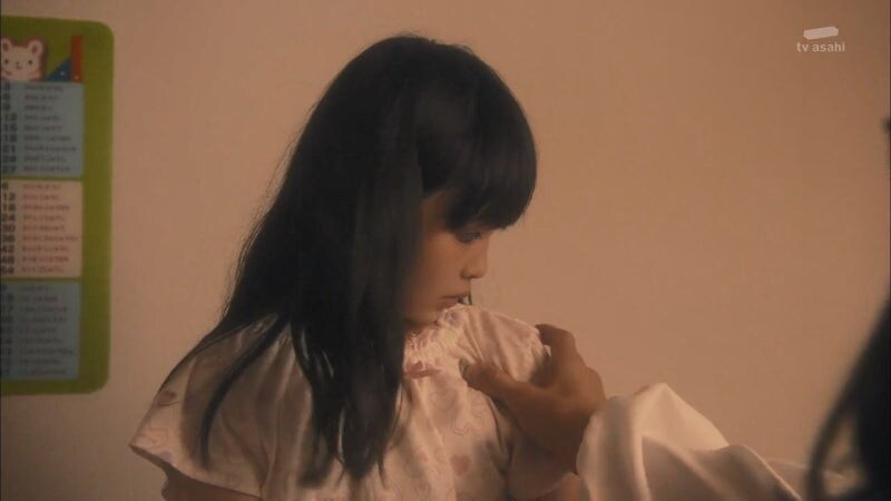 갓 입싸한 가정부를 모욕하는 고용주의 남매_25.jpg