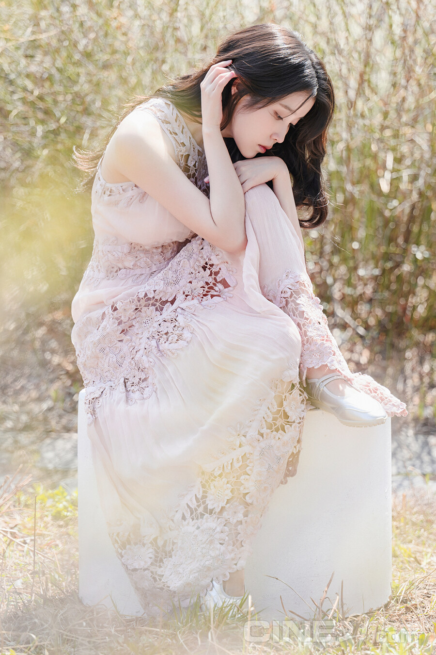 [씨네21] 1500호 아이유 화보 사진_3.jpg