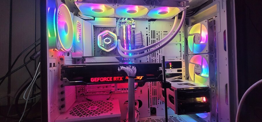 어마 아이스 5090 구하기 전까지 쓸 슈프림 (정가구입)_1.jpg