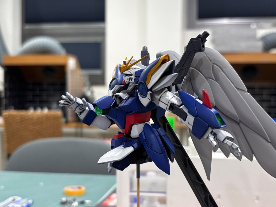 반다이 MG XXXG-00W0 'W Gundam Zero ' 도색 完 + 작업기_46.jpg