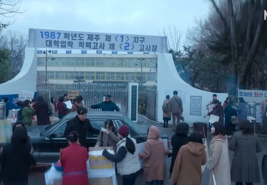 폭싹속았수다) "못하겠으면 빠꾸해, 뒤에 아빠가 있으니까"_40.jpg