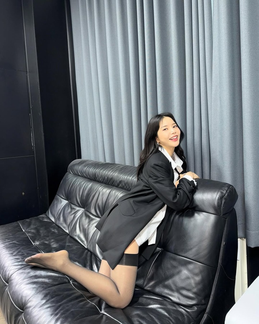 250404.솔라.인스타그램 2.jpg