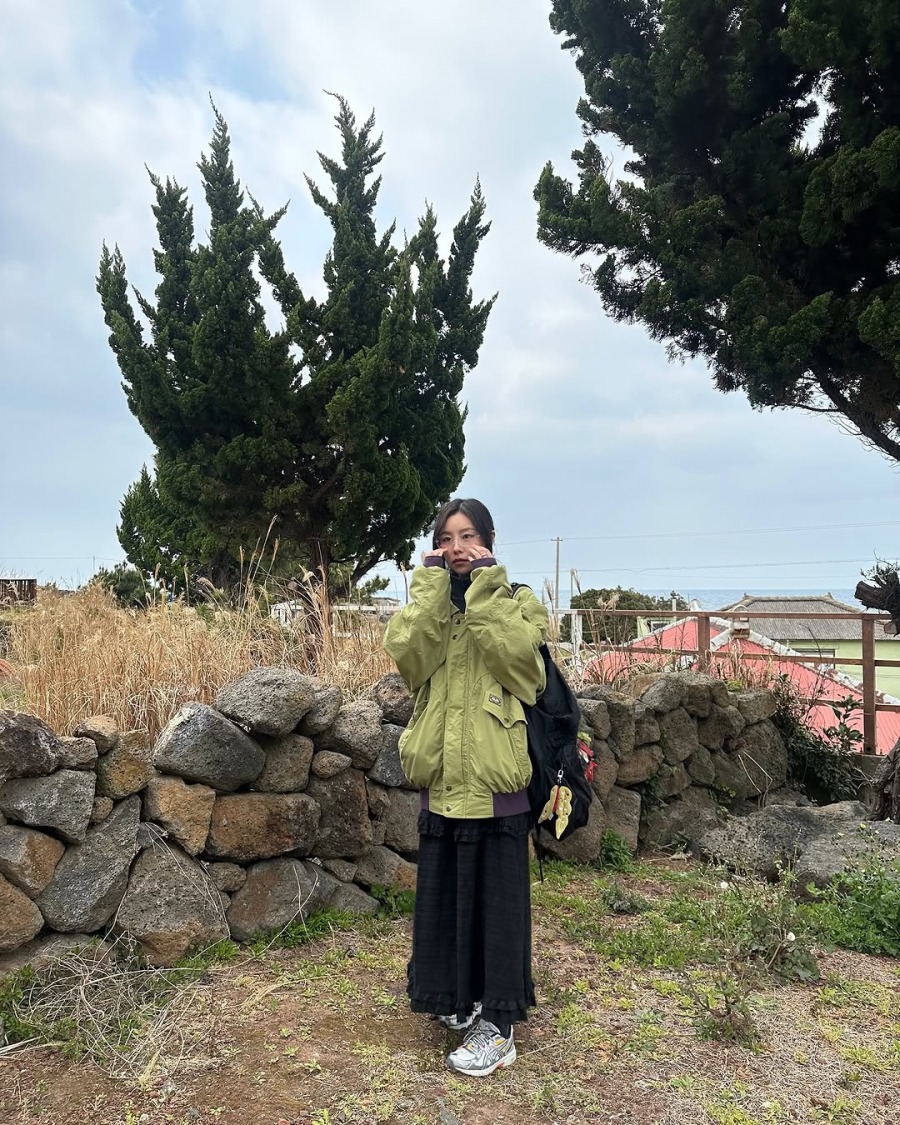 250404.휘인.인스타그램 06.jpg