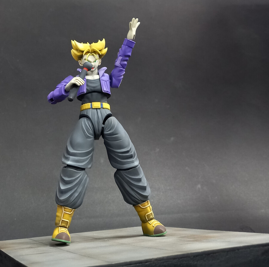 가수가 되고픈 드래곤볼 초싸이언 트랭크스_4.jpg