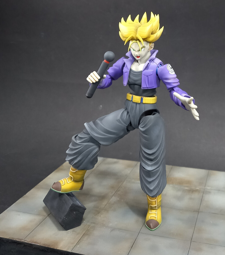 가수가 되고픈 드래곤볼 초싸이언 트랭크스_9.jpg