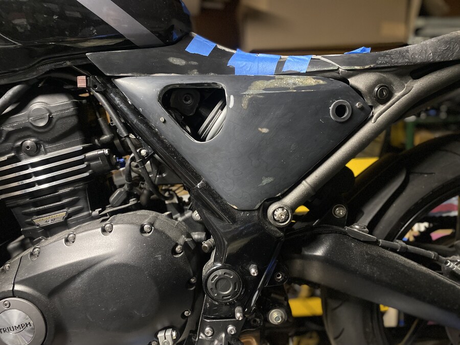 커스텀 트라이엄프 스피드 400 제작-완성-전시_13.jpg