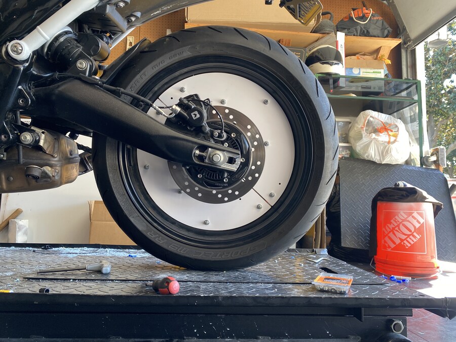 커스텀 트라이엄프 스피드 400 제작-완성-전시_22.jpg