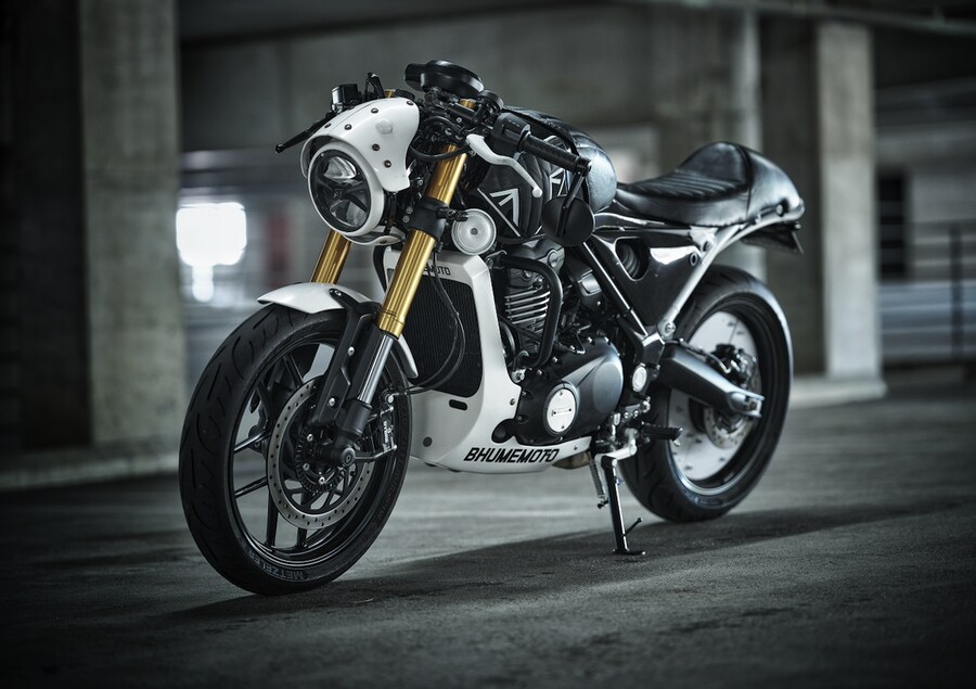 커스텀 트라이엄프 스피드 400 제작-완성-전시_24.png