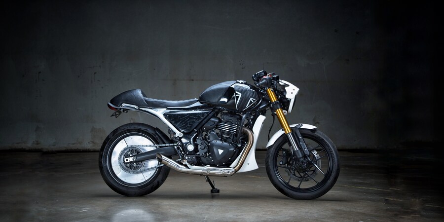 커스텀 트라이엄프 스피드 400 제작-완성-전시_39.jpg