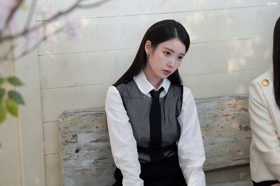 [EDAM] Whoever, Whenever, Wherever 아이유를 사랑하자_1.jpg