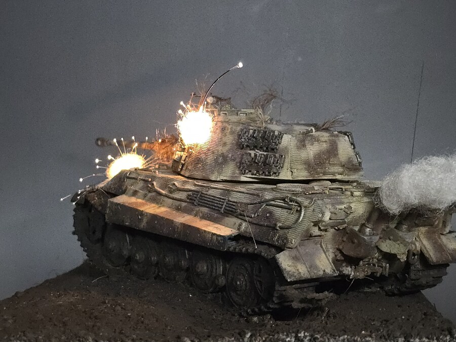 진격의 킹타이거_19.jpg