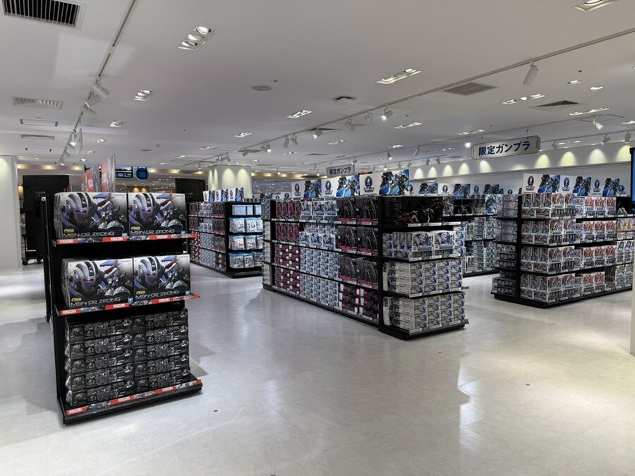 [반다이] 건담베이스 팝업 월드투어 오사카 매장 모습 공개_3.jpg