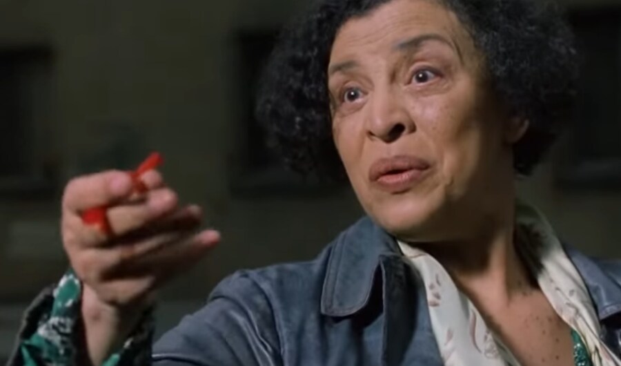 진격) 미래가 이미 결정된 점의 의미_24.png