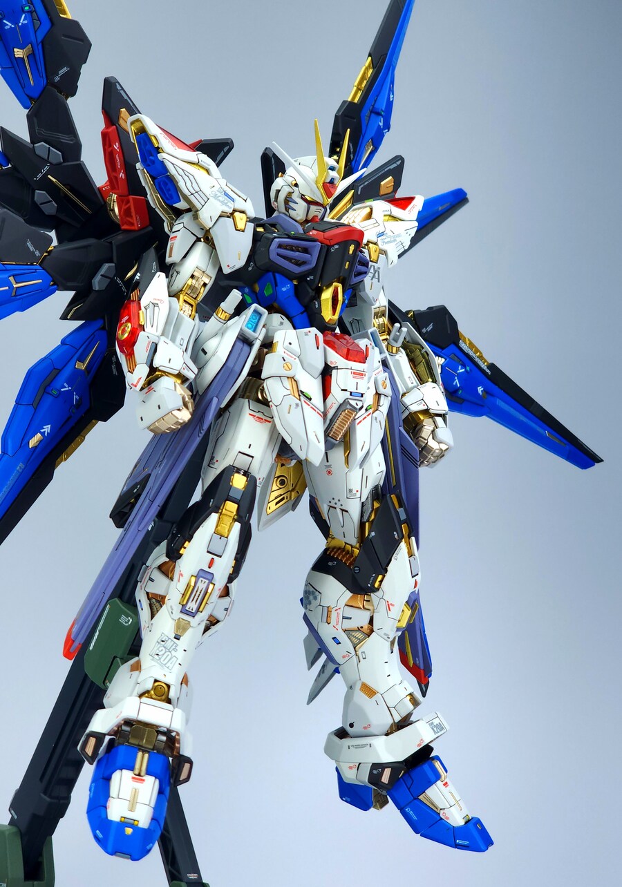 MGEX 스트라이크 프리덤 건담 완성_20.jpg