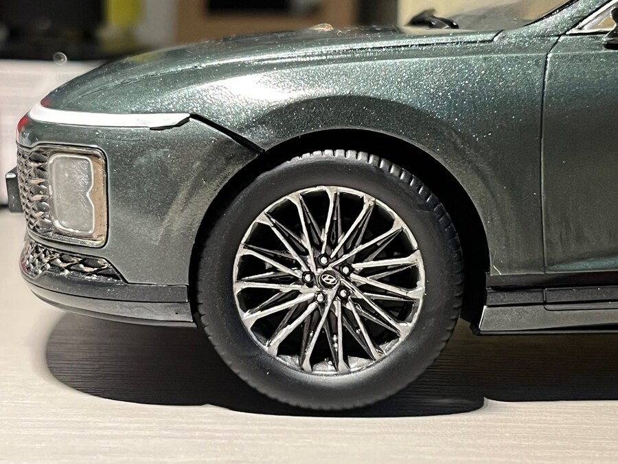 [아카데미] 그랜저 GN7 1/24 녹턴 그레이 캘리그라피_10.jpg