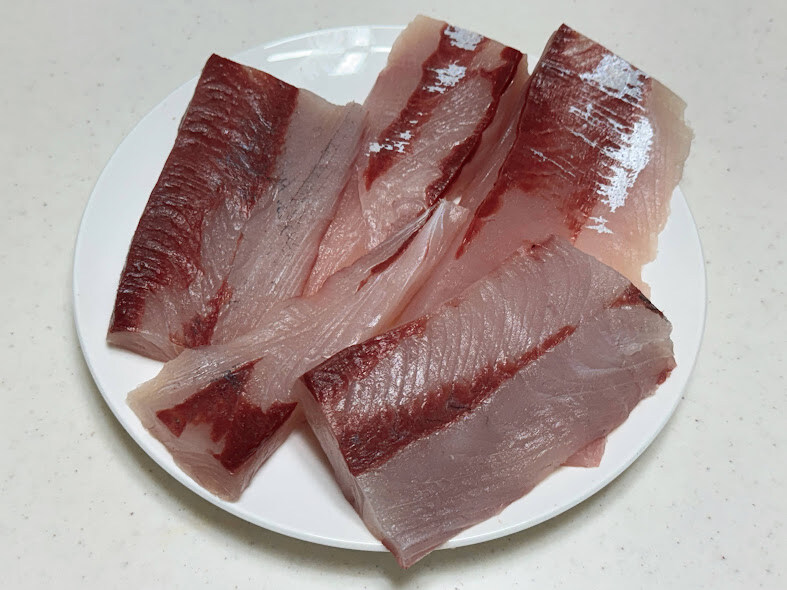 부시리 회덮밥_2.jpg