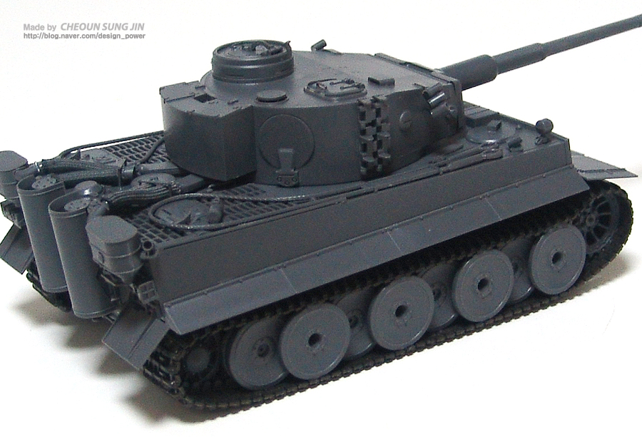 Tiger 전차 타미야 프라모델 제작의뢰 작업중 조립_5.jpg