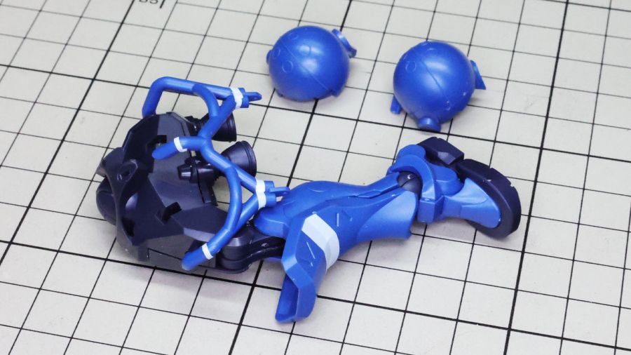 HG 1/144 군경 자쿠 조립 과정 사진_57.jpg