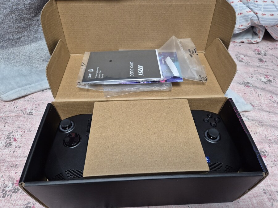 드디어 지른 MSI CLAW A1M U7 입니다!!!_3.jpg