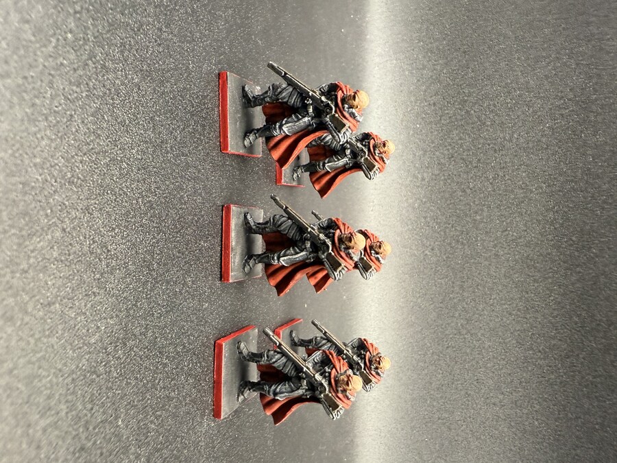 듄:아라키스전쟁 보드게임 도색 했습니다-6(하코넨 군단)_4.jpg