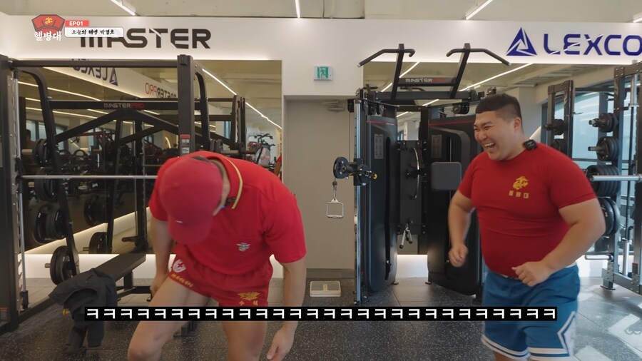 유튜브) 해병부심 하나도없는 유튜버_12.png